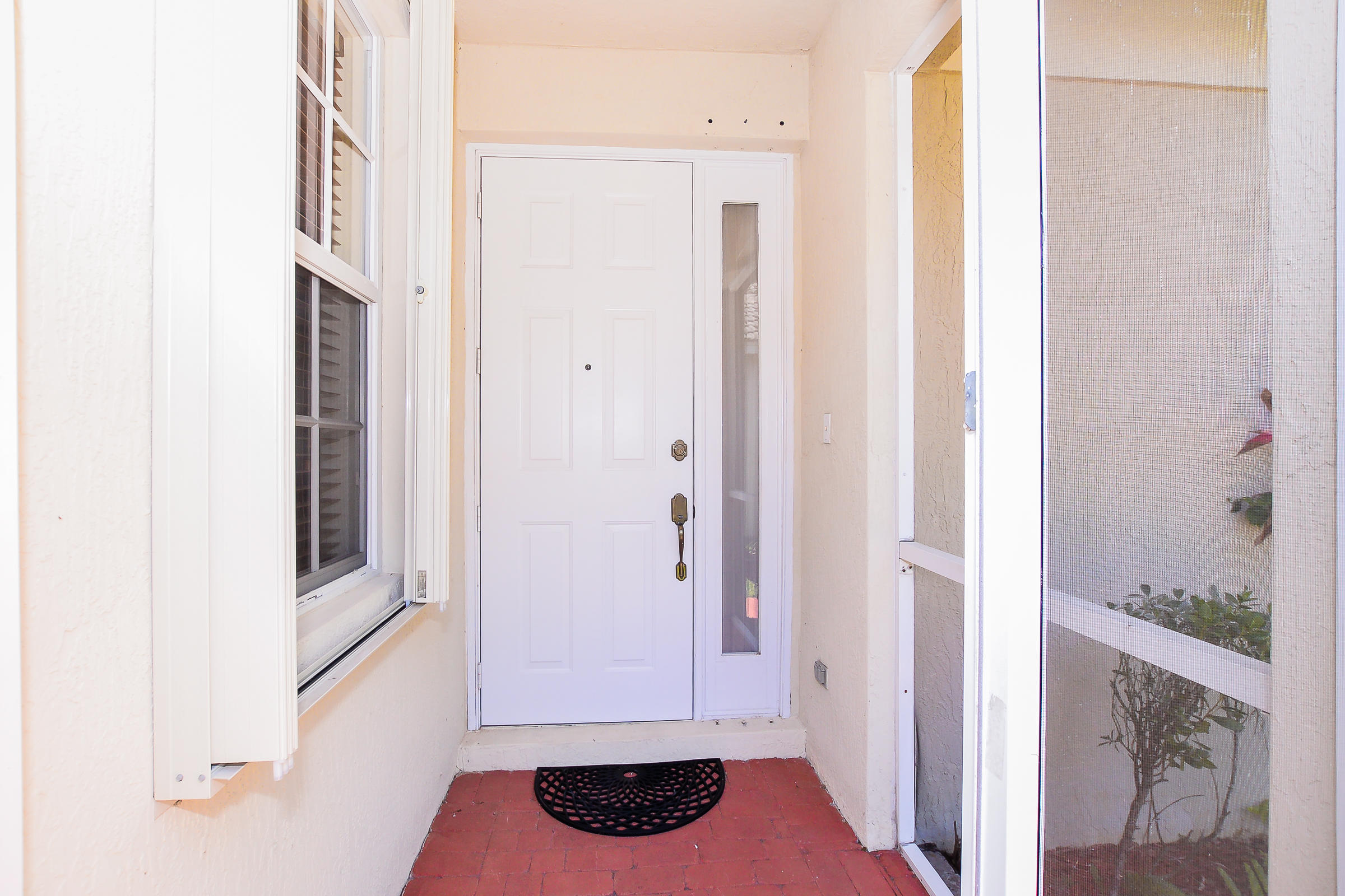 821 Northwest Rutherford Court Port St. Lucie, FL 34983 - Photo 5 of 44 LR-9044