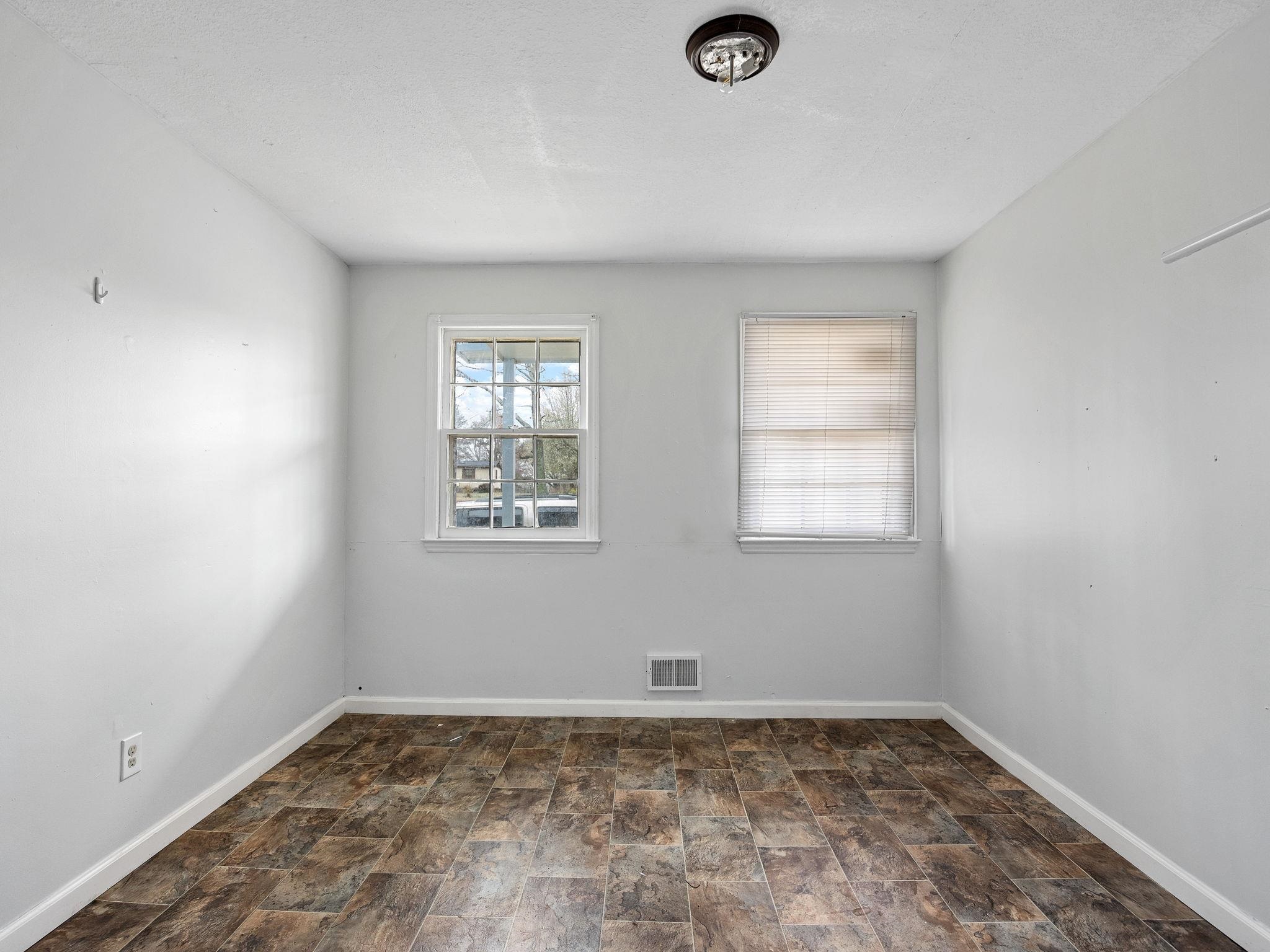 2860 New Cut Road Spartanburg, SC 29303 - Photo 12 of 34