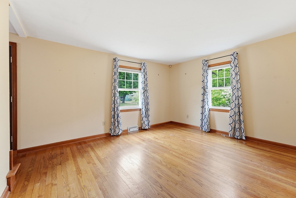 14 Duggan Circle Springfield, MA 01119 - Photo 13 of 41