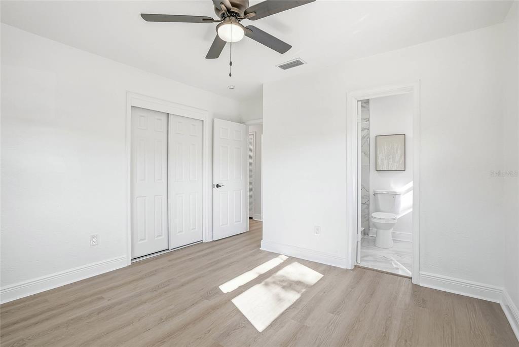4720 Mohegan Road St. Petersburg, FL 33708 - Photo 16 of 33