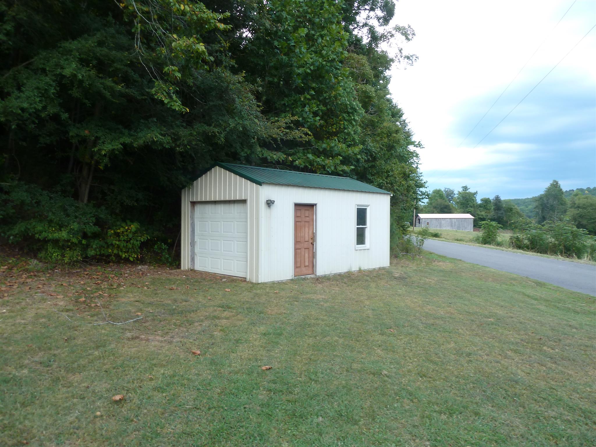 672 Brushy Road Centerville, TN 37033 - Photo 17 of 19 Gallery Image 17