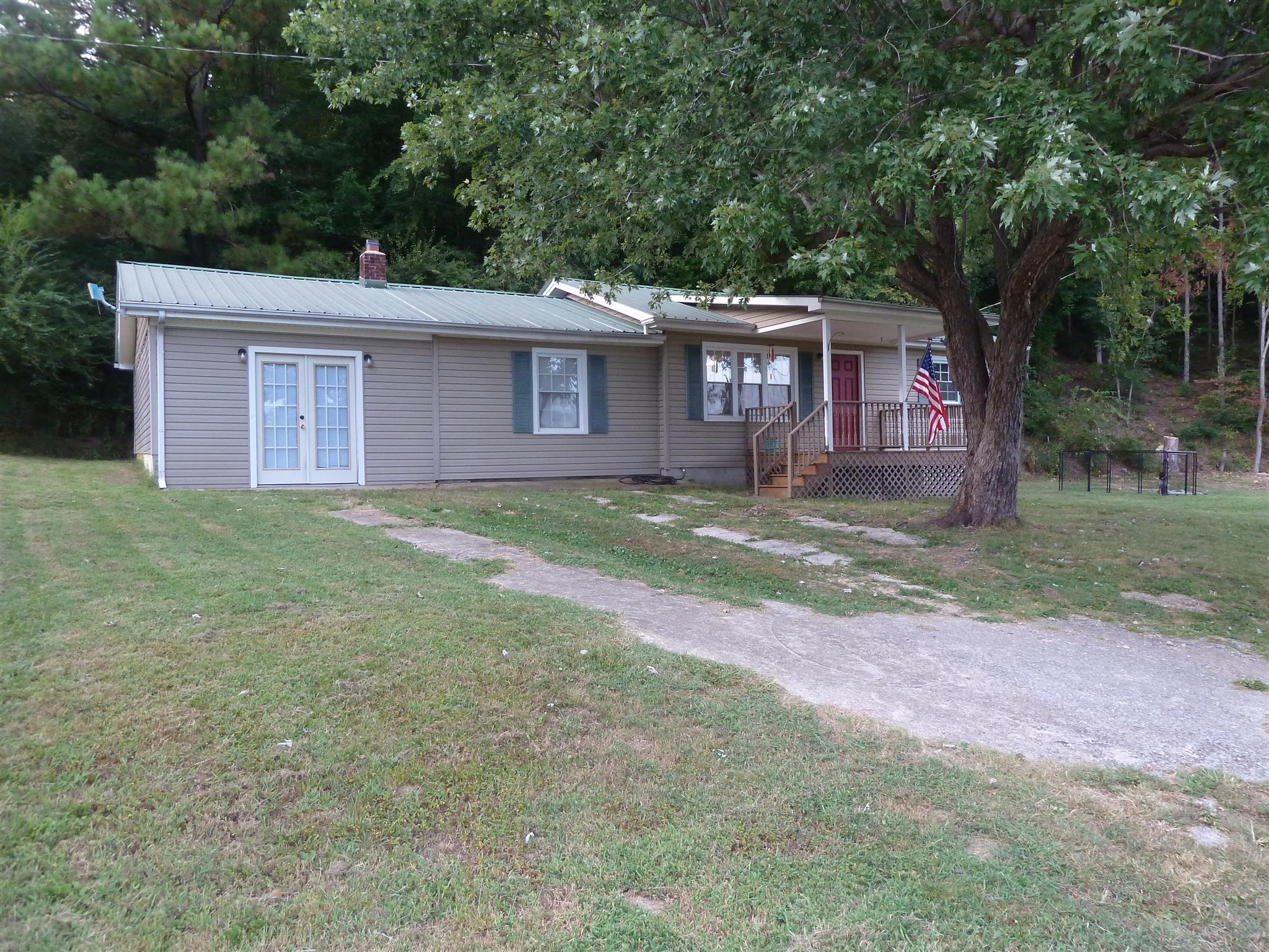 672 Brushy Road Centerville, TN 37033 - Photo 2 of 19 Gallery Image 2