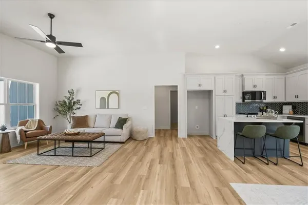 $2,300 | 218 North Boardman Street, Pleasant Hill, MO 64080