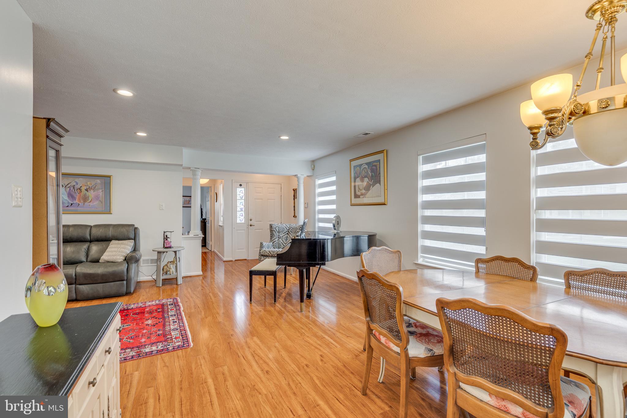 30 Raleigh Drive Mount Laurel, NJ 08054 - Photo 8 of 44 Spacious, sunlit living area awaits.