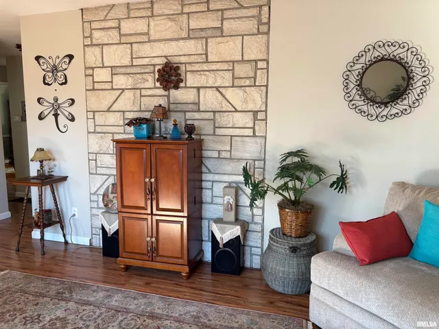 $137,000 | 210 Apple Lane, Anna, IL 62906