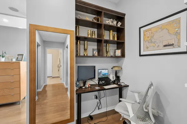 $575,000 | 500 West Superior Street, Unit 813, Chicago, IL 60654