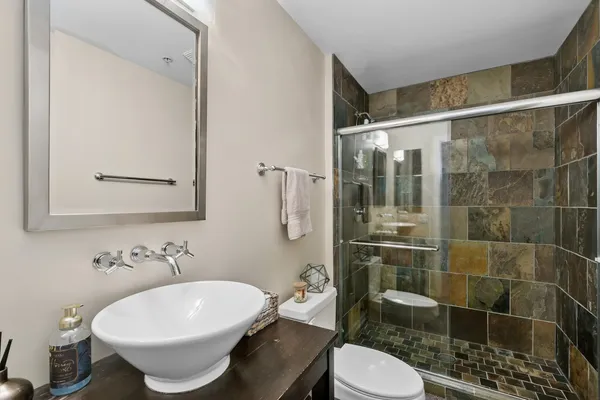 $575,000 | 500 West Superior Street, Unit 813, Chicago, IL 60654