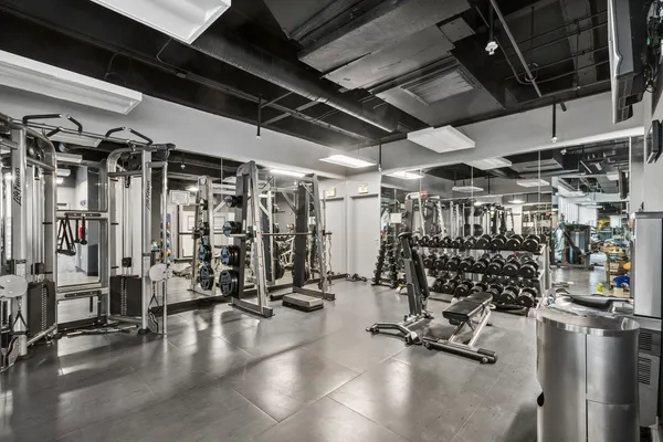 $575,000 | 500 West Superior Street, Unit 813, Chicago, IL 60654