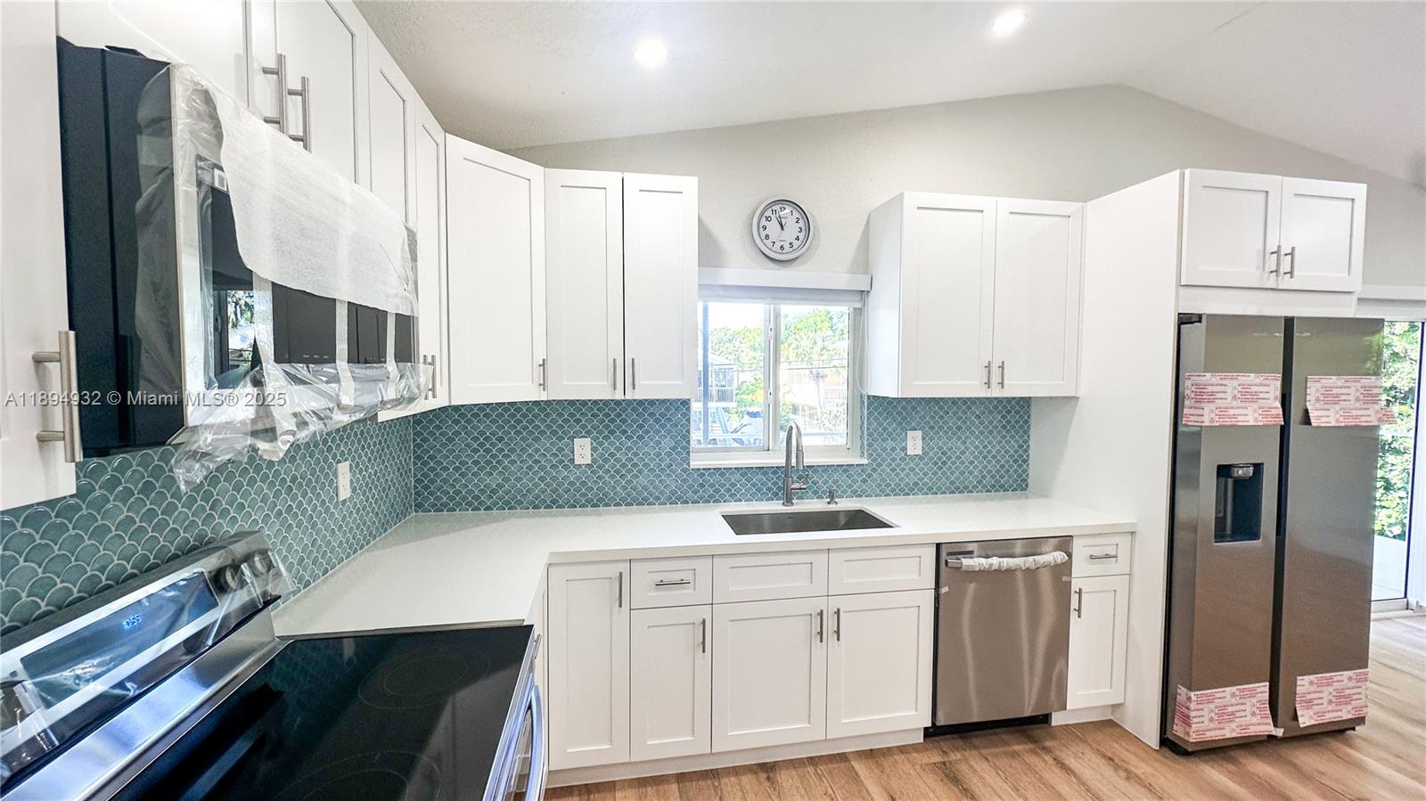 45 Gumbo Limbo Avenue, Unit 2 Key Largo, FL 33037 - Photo 12 of 34