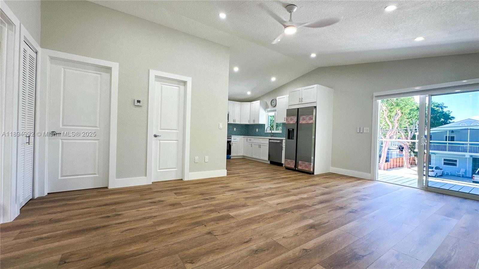 45 Gumbo Limbo Avenue, Unit 2 Key Largo, FL 33037 - Photo 6 of 34