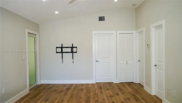 a view of empty room