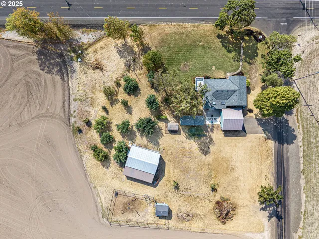 $579,000 | 24315 Peoria Road, Harrisburg, OR 97446