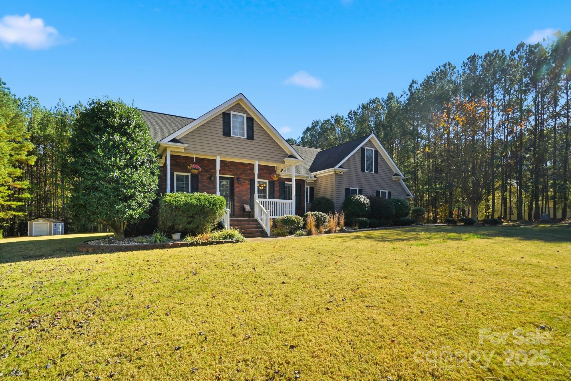 726 Sunnywood Road York, SC 29745 - Photo 2 of 35 Gallery Image 2