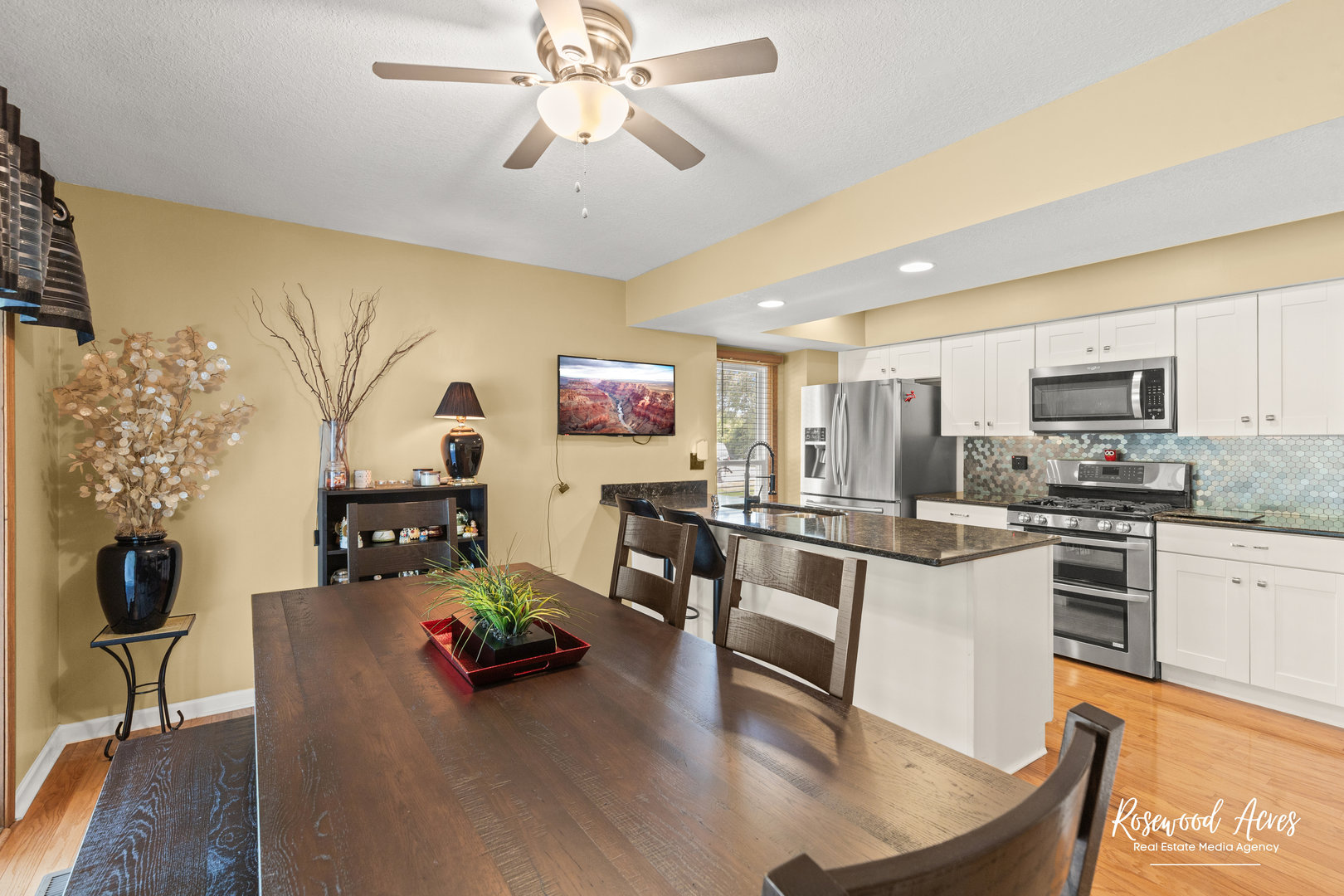 23 Birchwood Lane St. Anne, IL 60964 - Photo 8 of 32