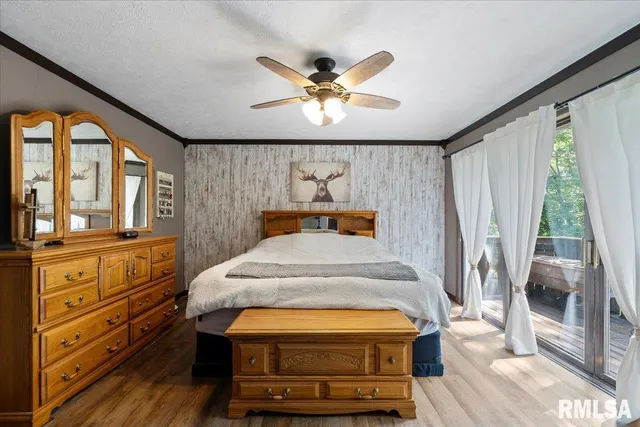 $299,900 | 109 Hillcrest Drive, Geneseo, IL 61254