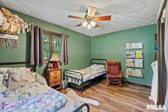 $299,900 | 109 Hillcrest Drive, Geneseo, IL 61254