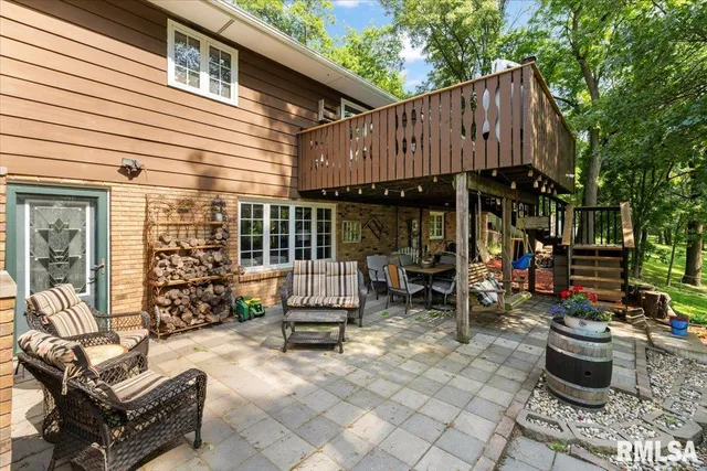 $299,900 | 109 Hillcrest Drive, Geneseo, IL 61254