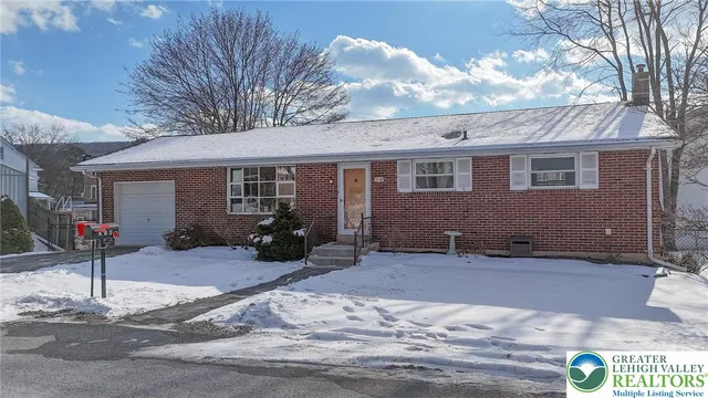 $239,900 | 214 Chestnut Street, Tuscarora, PA 17982