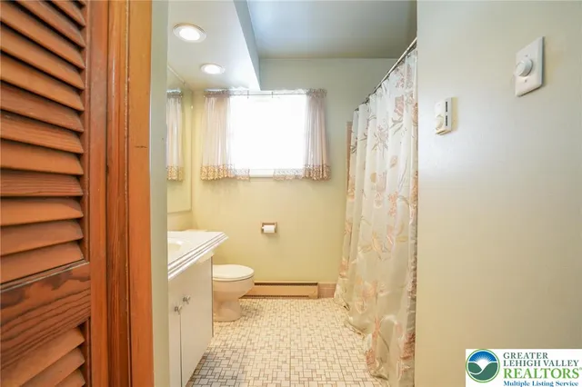 $239,900 | 214 Chestnut Street, Tuscarora, PA 17982