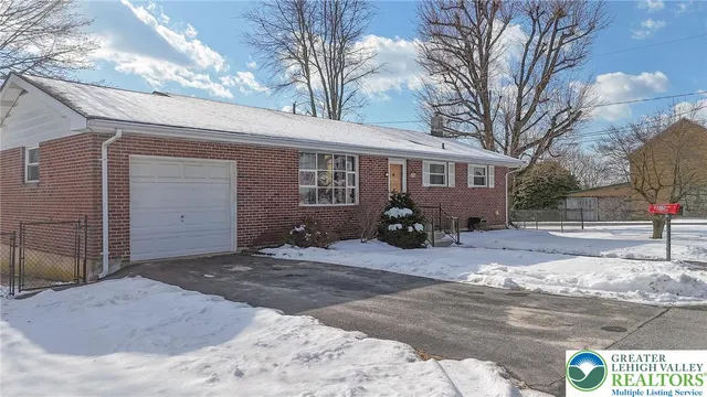 $239,900 | 214 Chestnut Street, Tuscarora, PA 17982