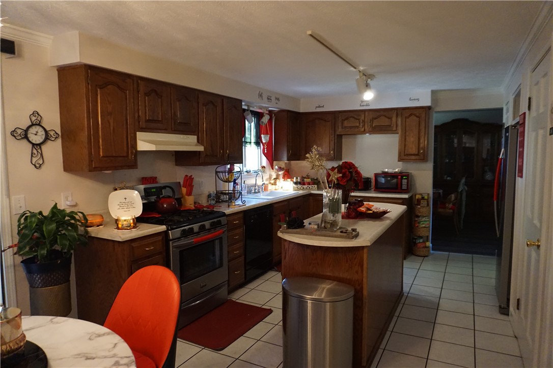 237 Creighton Lane Greece, NY 14612 - Photo 11 of 29