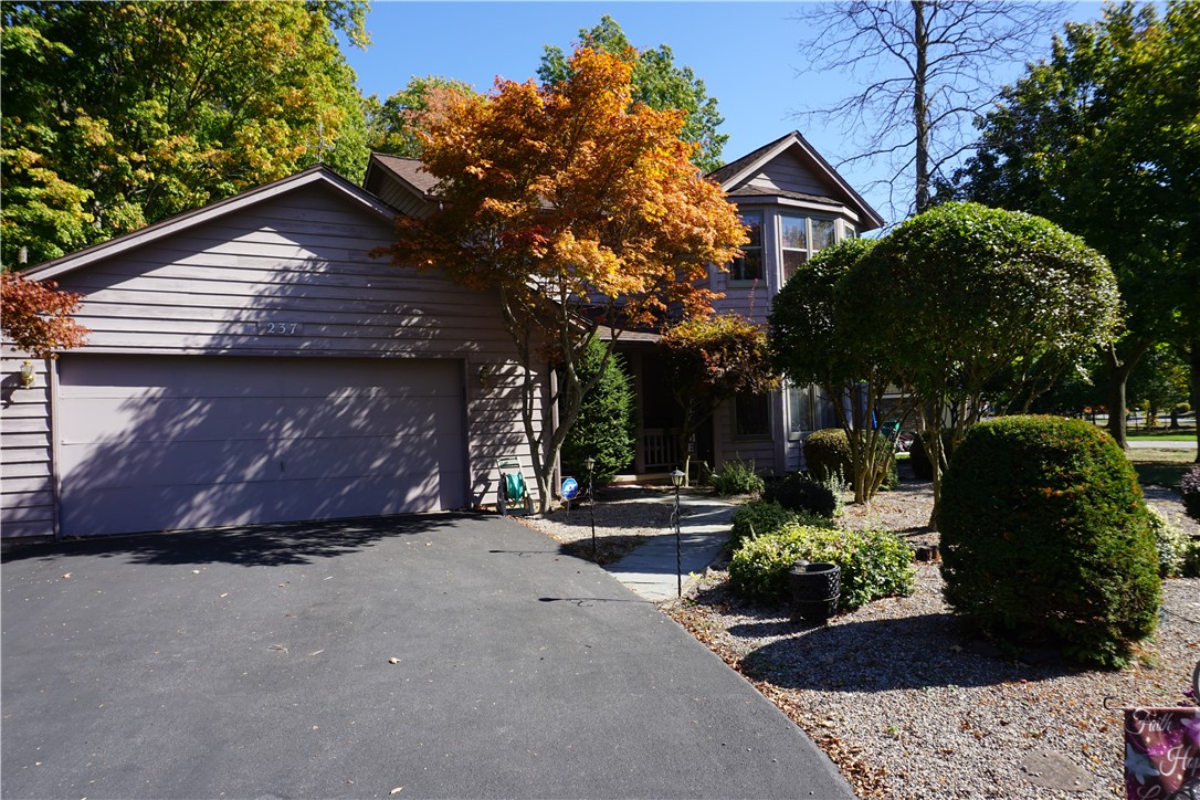 237 Creighton Lane Greece, NY 14612 - Photo 2 of 29
