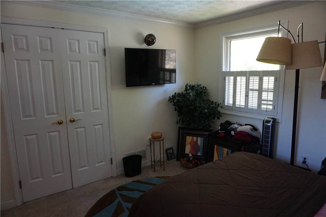 237 Creighton Lane Greece, NY 14612 - Photo 23 of 29