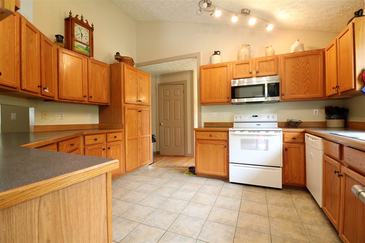 99 Poverty Plains Road Warner, NH 03278 - Photo 5 of 13