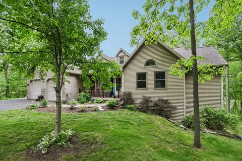 $589,000 | 355 Maple Heights Road, Medina, WI 53559