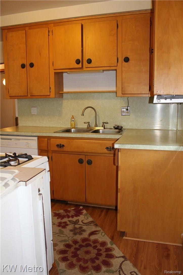 3037 Rome Avenue Warren, MI 48091 - Photo 52 of 54 IMG_3396.JPG