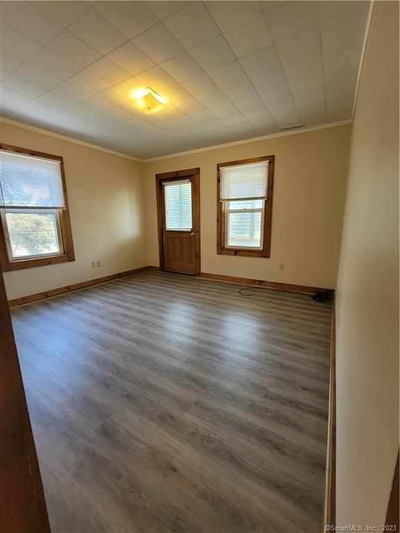 38 Bull Avenue Wallingford, CT 06492 - Photo 5 of 11 Living Room