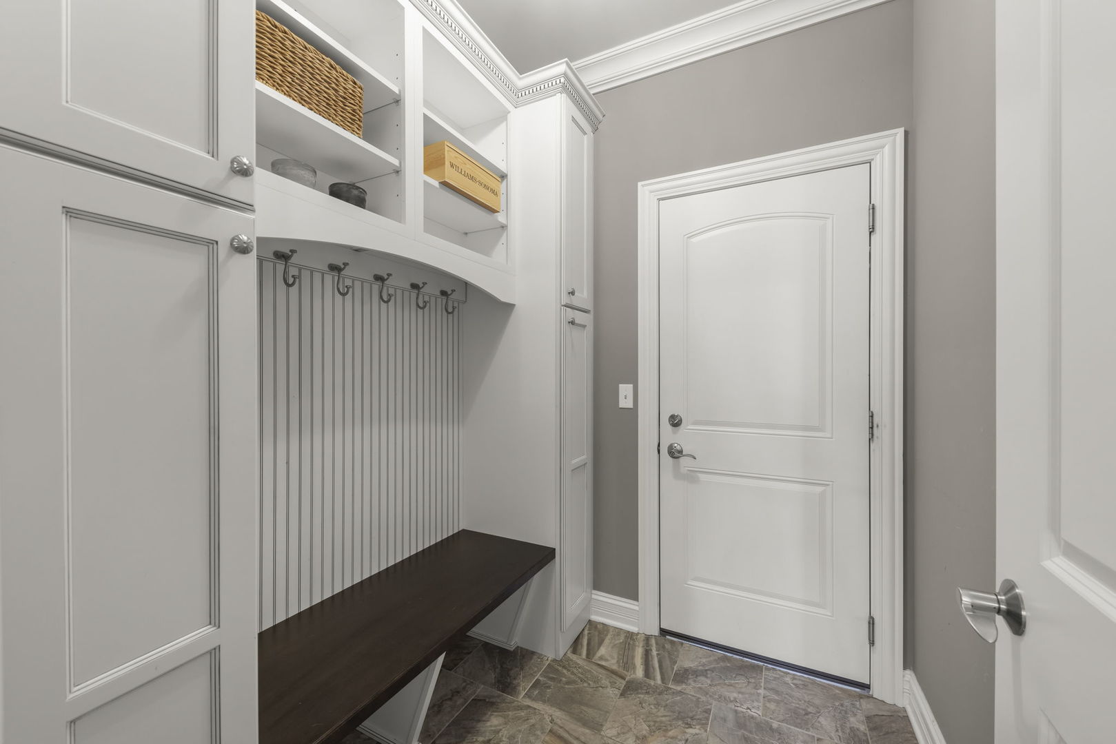 1711 Driving Park Road Wheaton, IL 60187 - Photo 12 of 41 a view of a hallway with closet