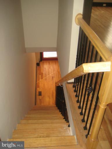 615 Columbia Road Northwest Washington, DC 20001 - Photo 14 of 26 Interior (General)