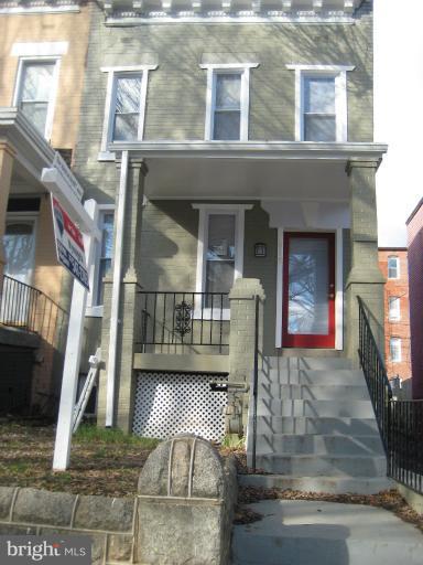 615 Columbia Road Northwest Washington, DC 20001 - Photo 19 of 26 Exterior (Front)