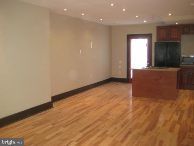 615 Columbia Road Northwest Washington, DC 20001 - Photo 24 of 26 Interior (General)