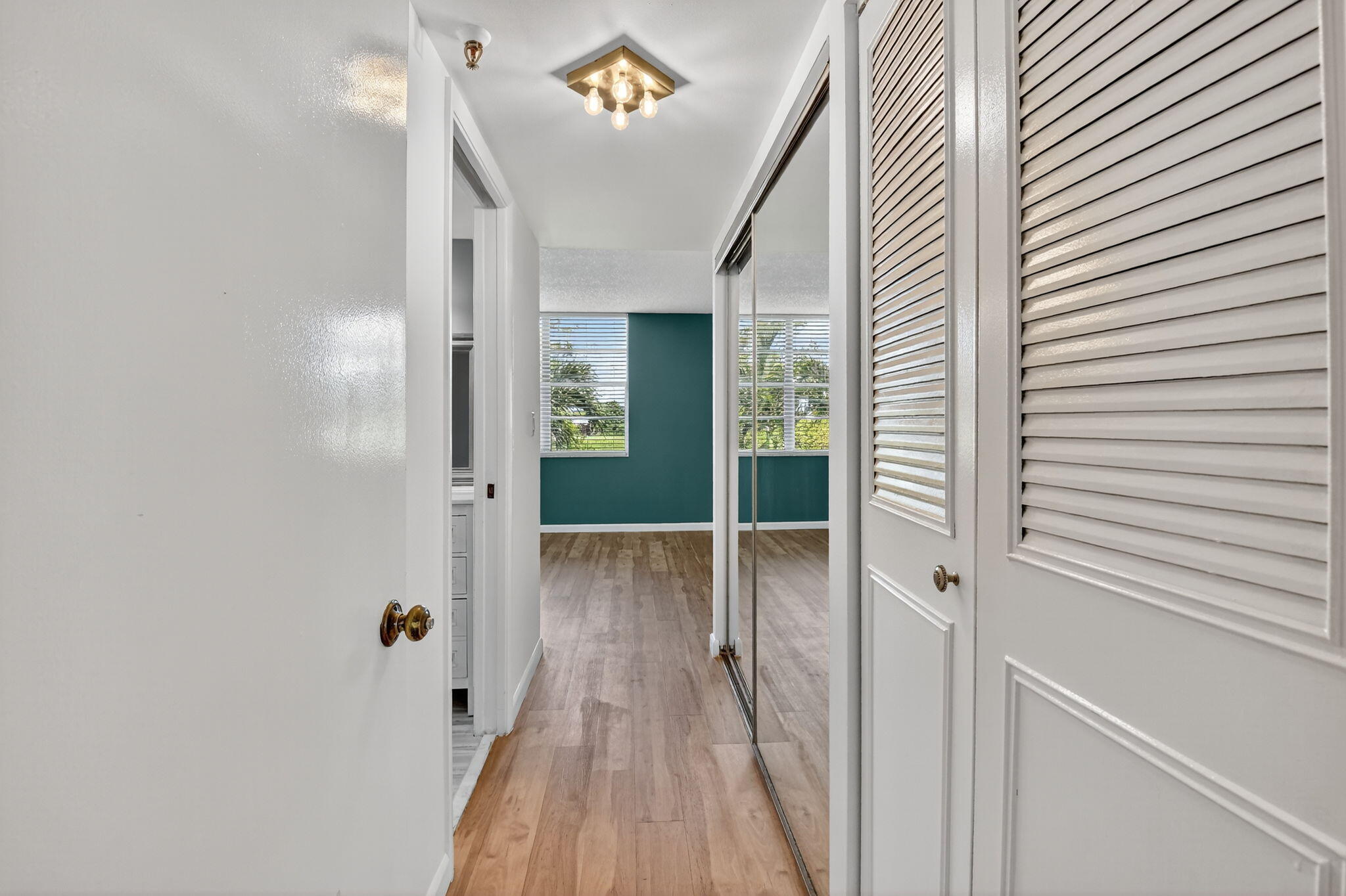 5340 Northwest 2nd Avenue, Unit 220 Boca Raton, FL 33487 - Photo 24 of 46 39-web-or-mls-031_DSC_5077