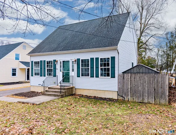 $295,000 | 25 Woodlawn Avenue, Enfield, CT 06082