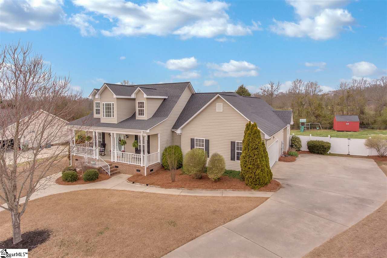 110 Lisa Drive Fountain Inn, SC 29644 - Photo 2 of 35 Gallery Image 2