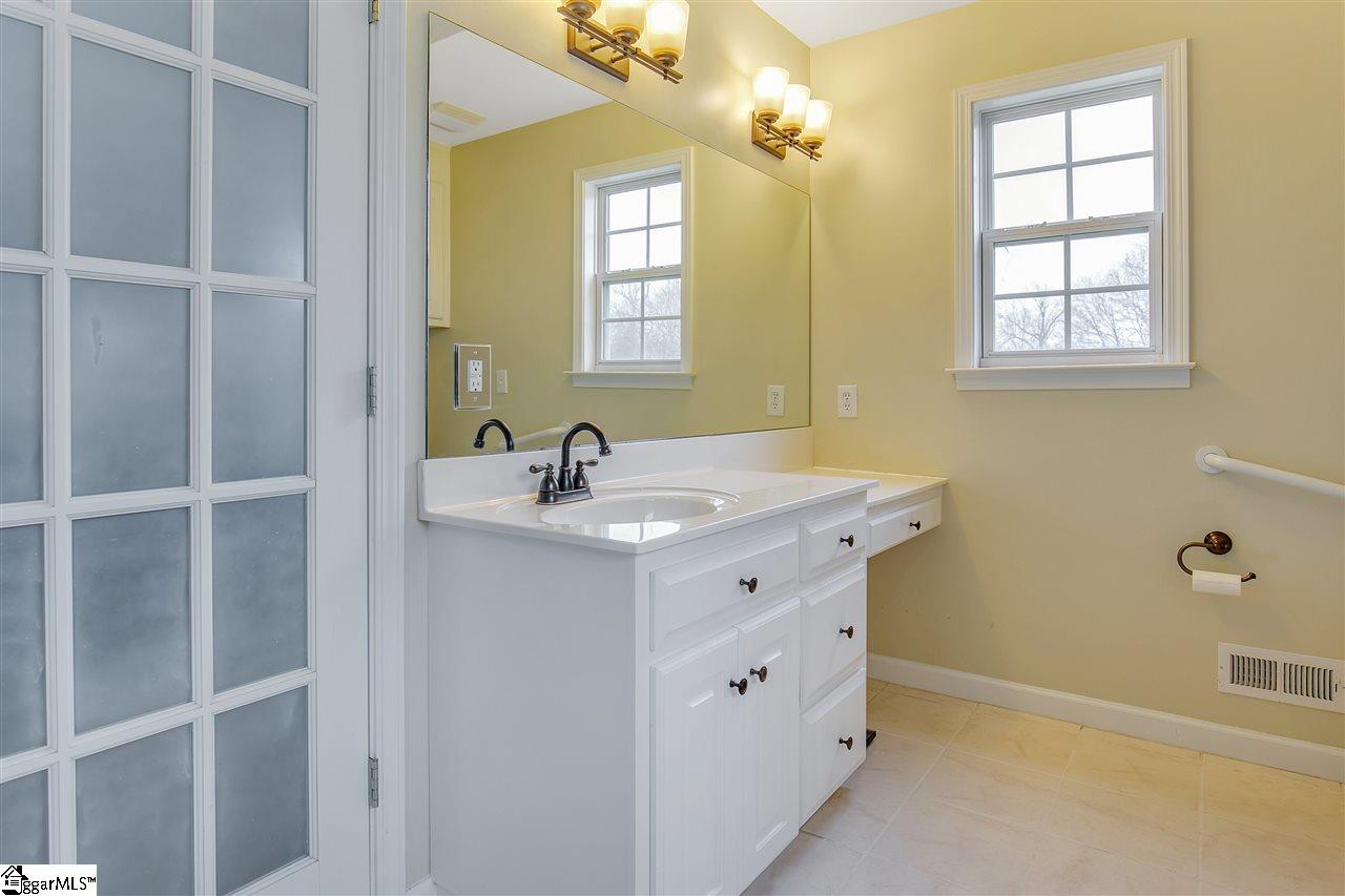 110 Lisa Drive Fountain Inn, SC 29644 - Photo 18 of 35 Gallery Image 18