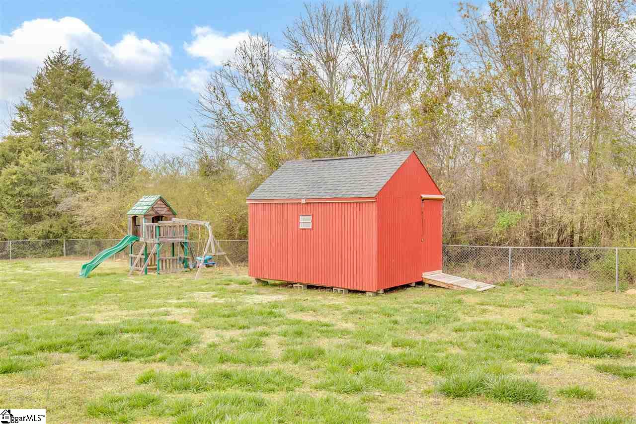 110 Lisa Drive Fountain Inn, SC 29644 - Photo 31 of 35 Gallery Image 31
