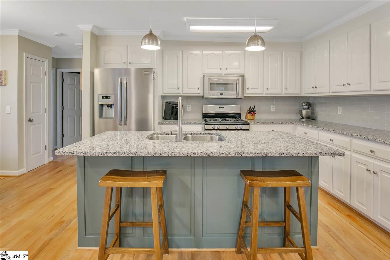 110 Lisa Drive Fountain Inn, SC 29644 - Photo 8 of 35 Gallery Image 8