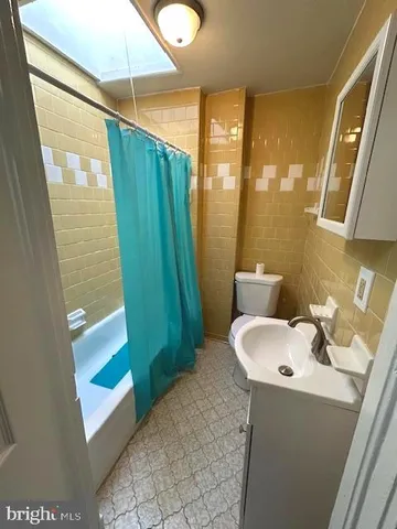 a view of a storage & utility room