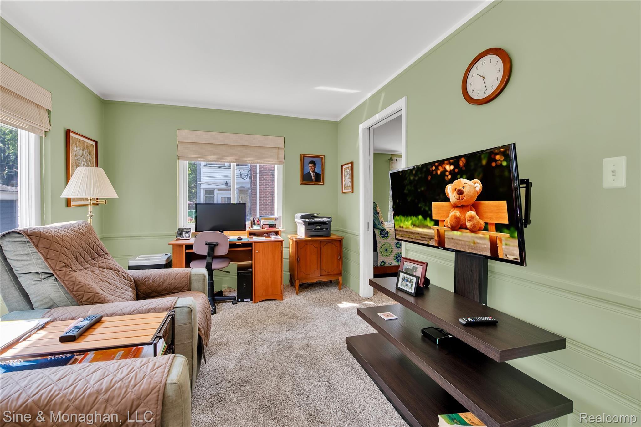 954 Harcourt Road Grosse Pointe, MI 48230 - Photo 15 of 46 956 Harcourt - HD Drone Photography-19.jpg