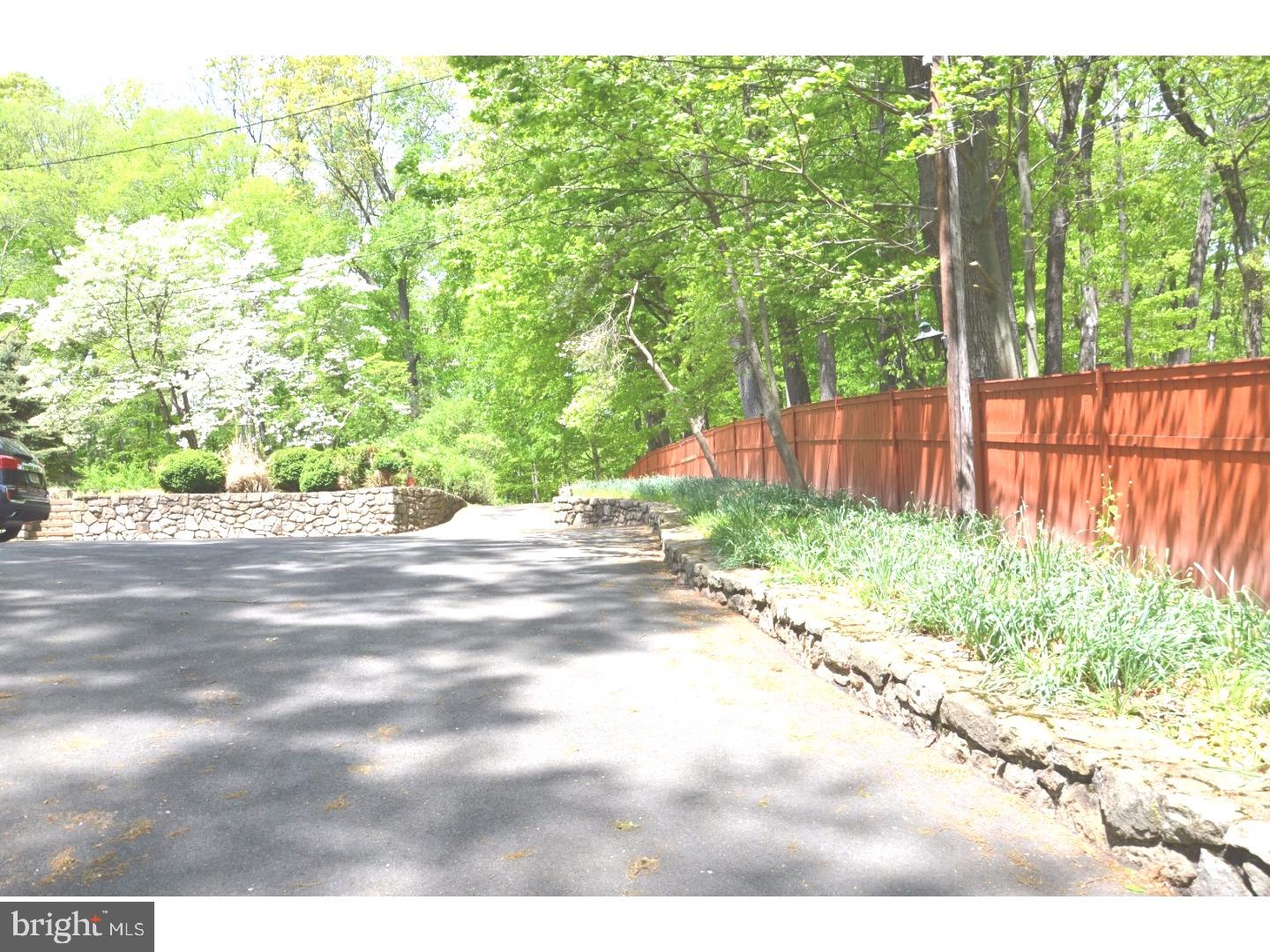 3998 Spring Valley Road Doylestown, PA 18902 - Photo 4 of 20 Driveway