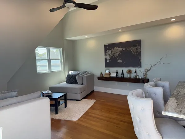 $4,250 | 204 Spencer Avenue, Unit 9, Chelsea, MA 02150