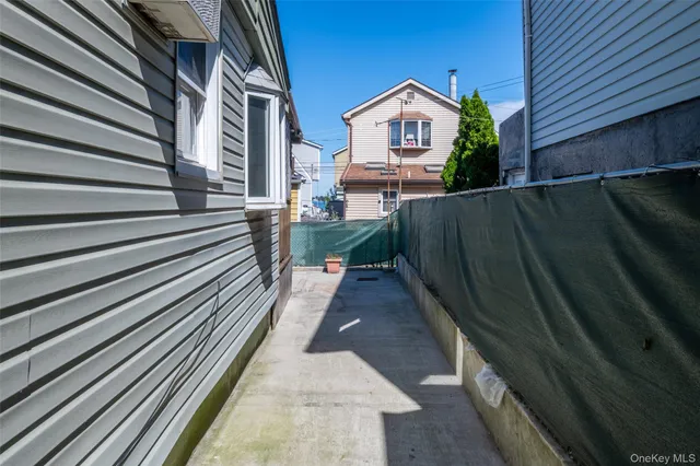 $325,000 | 75-c Edgewater Park Edgewater Park, Unit 75C | Throgs Neck