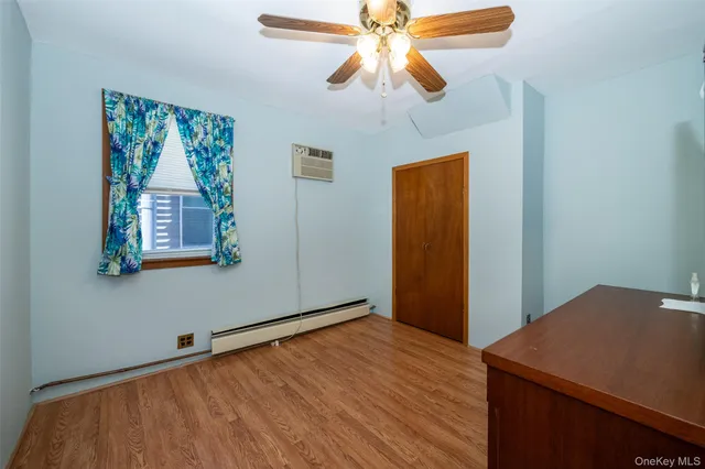 $325,000 | 75-c Edgewater Park Edgewater Park, Unit 75C | Throgs Neck