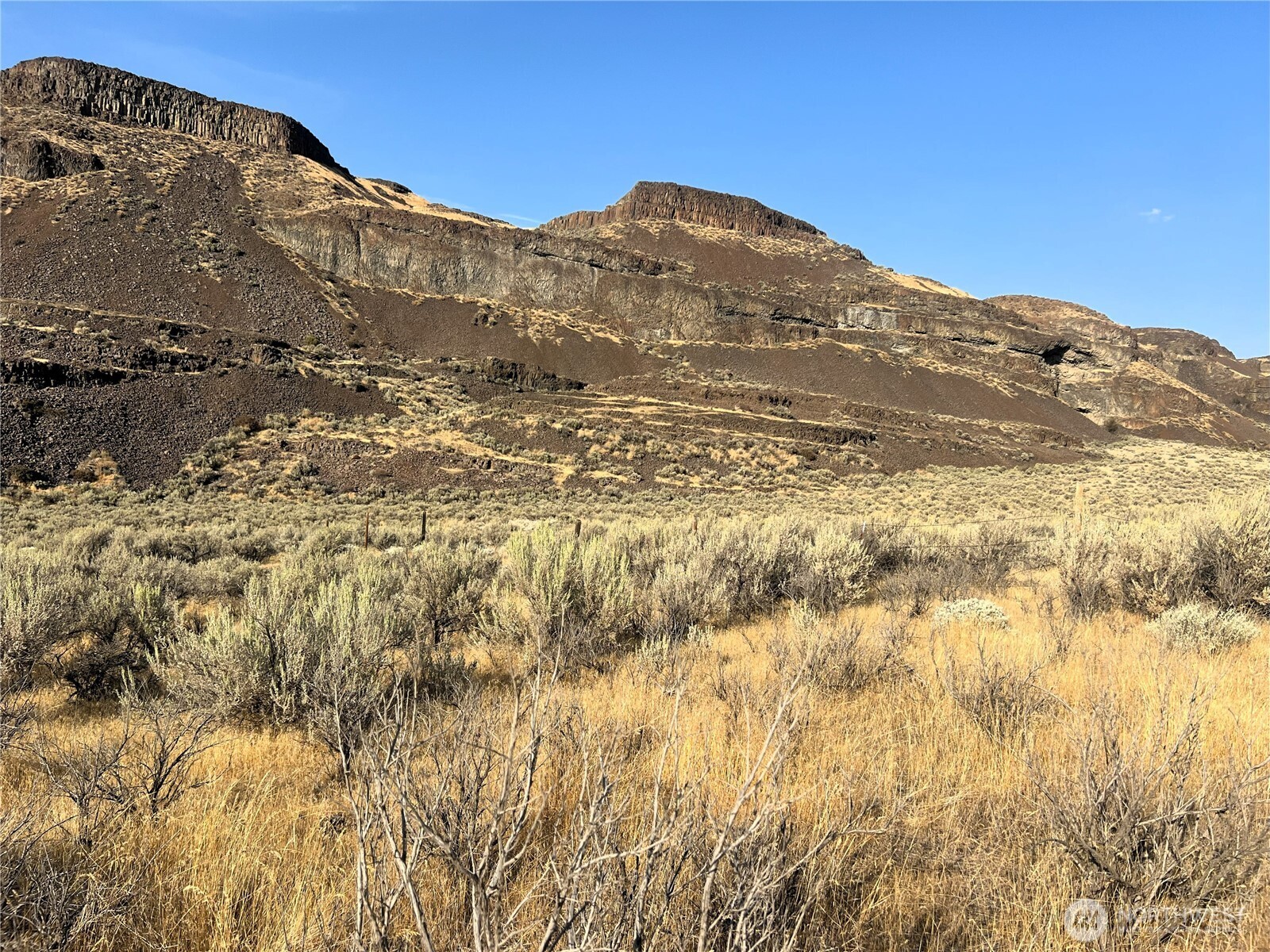 131 Wagon Road Palisades, WA 98845 - Photo 8 of 21 a view of mountain with sunset