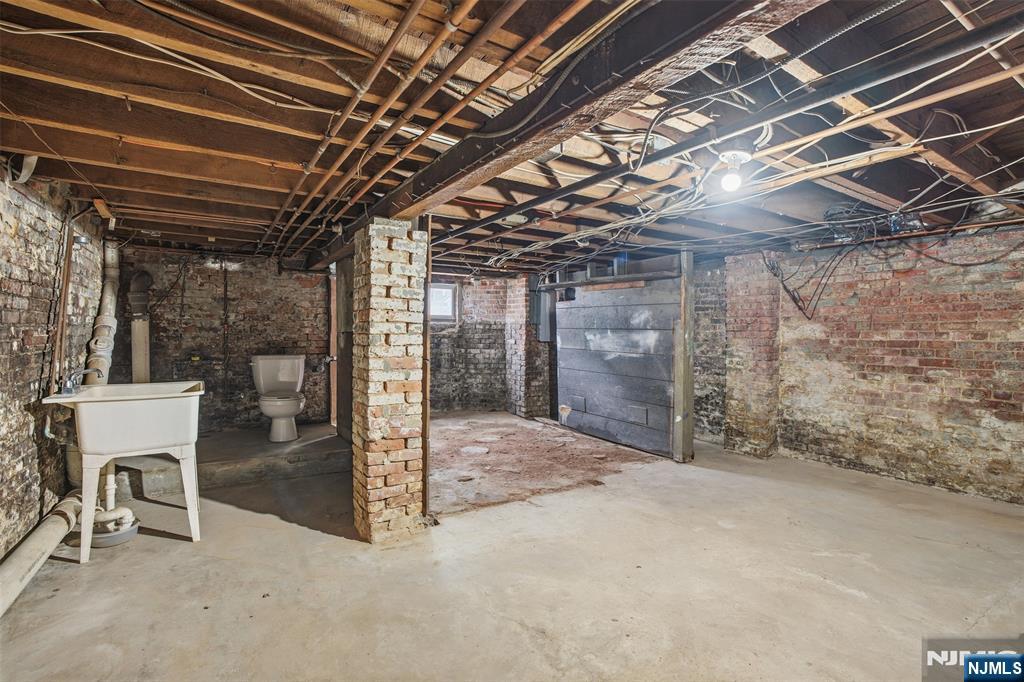 209 Hamilton Street Harrison, NJ 07029 - Photo 19 of 26 a view of a garage