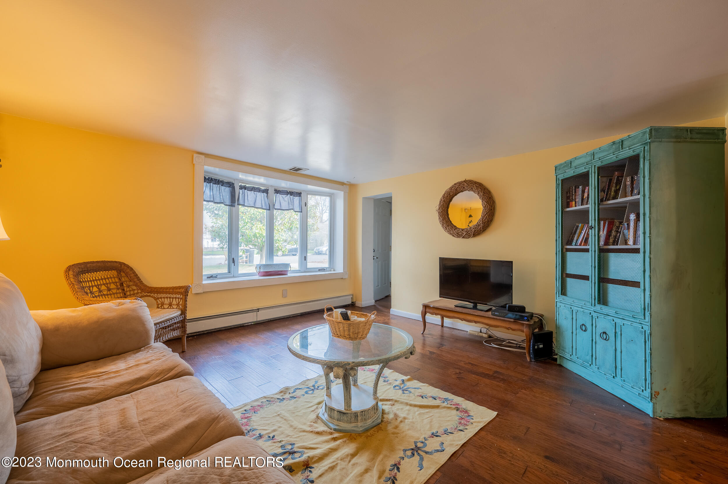 2228 Kenneth Road Point Pleasant, NJ 08742 - Photo 5 of 18 Living 3